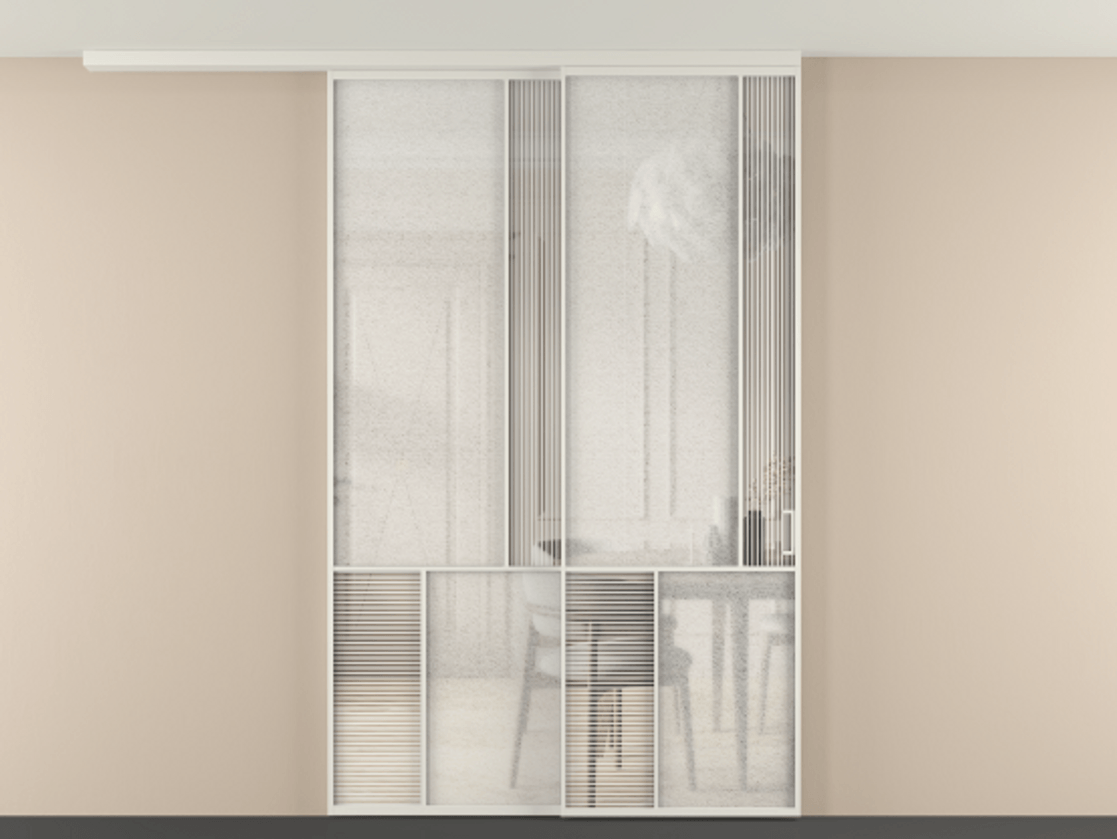 Перегородка Mosaic вдоль стены на потолок 2 створки с синхронным механизмом АЛПР 041.21 Алюминий Белый Рифлёное стекло "Дюна", триплекс, 6 мм + Фактурное стекло "Лёд", триплекс Цена 18010 AZE | Volhovec