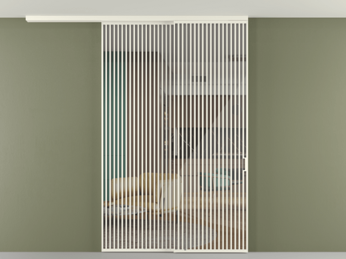 Перегородка Формато вдоль стены на потолок 2 створки с синхронным механизмом АЛПР 040.06 Алюминий жемчужный Рефлективное прозрачное стекло "Стопсол", калёное Цена 24150 AZE | Volhovec