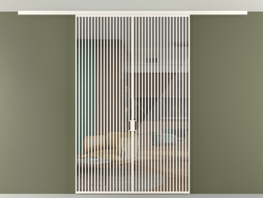 Перегородка Формато вдоль стены на потолок 2 створки АЛПР 040.06 Алюминий пудровый белый Рефлективное прозрачное стекло "Стопсол", калёное Цена 23950 AZE | Volhovec