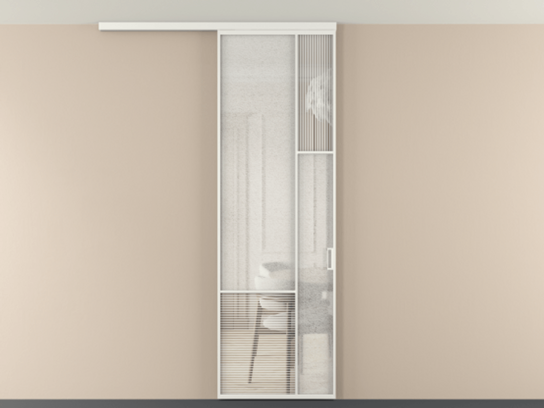 Перегородка Мозаик вдоль стены на потолок 1 створка АЛПР 041.12 Алюминий светло-серый Рифлёное стекло "Дюна", триплекс, 6 мм + Фактурное стекло "Лёд", триплекс Цена 7460 AZE | Volhovec