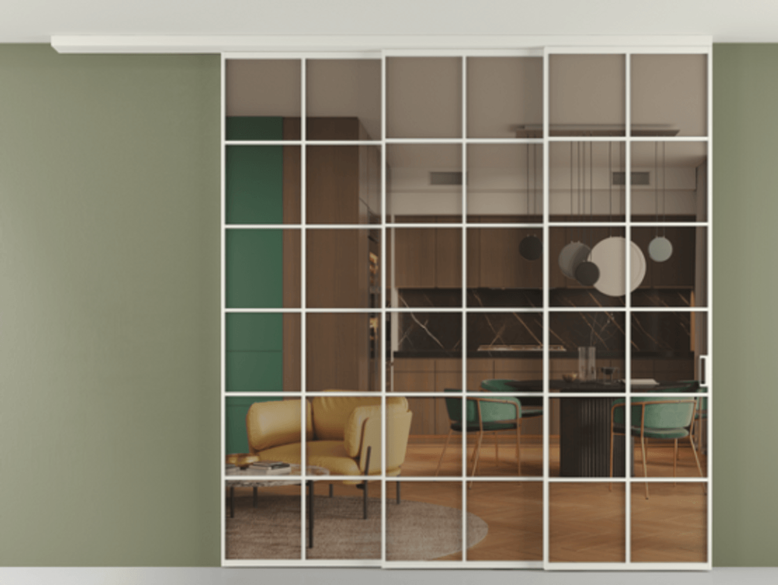 Перегородка Формато вдоль стены на потолок 3 створки с синхронным механизмом АЛПР 040.05 Алюминий Белый Прозрачное бронзовое стекло, триплекс Цена 20010 AZE | Volhovec