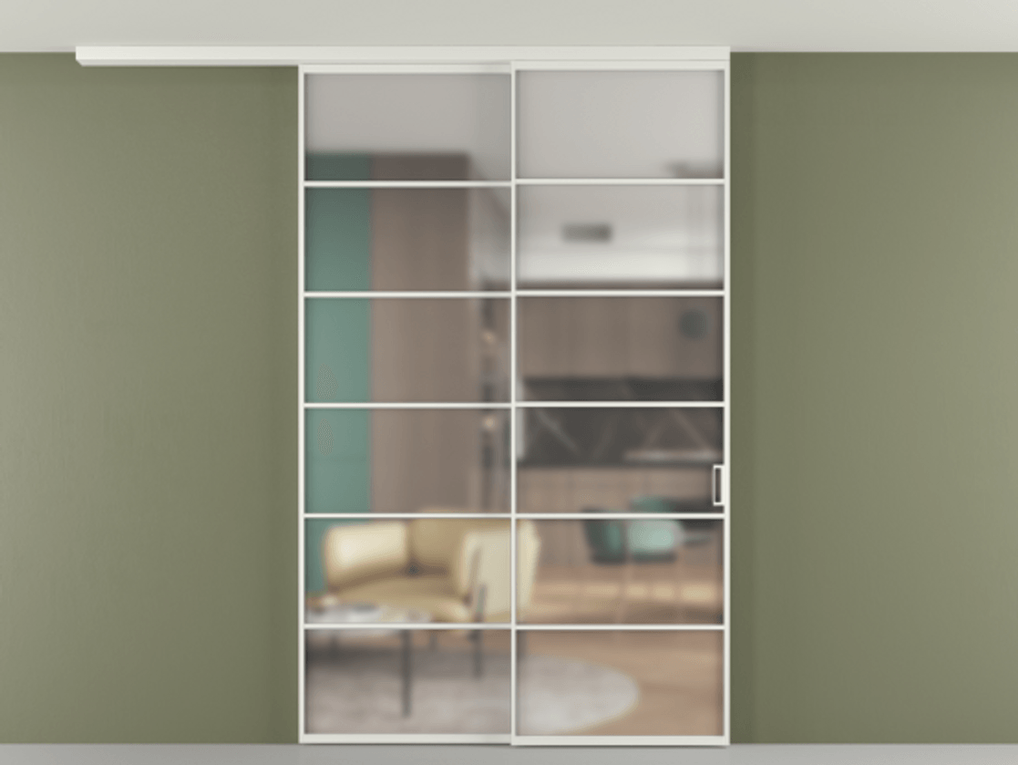 Перегородка Формато вдоль стены на потолок 2 створки с синхронным механизмом АЛПР 040.04 Алюминий светло-серый Сатинированное стекло "Мателюкс Кристал Вижн", калёное, матовое, каленое 6 мм Цена 17940 AZE | Volhovec