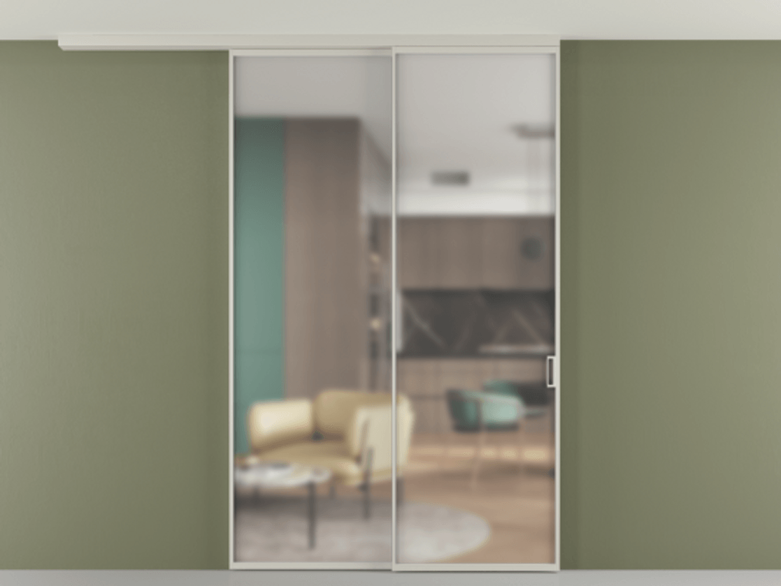 Перегородка Формато вдоль стены на потолок 2 створки с синхронным механизмом АЛПР 040.01 Алюминий тёплый серый Сатинированное стекло "Мателюкс Кристал Вижн", калёное, матовое, каленое 6 мм Цена 16430 AZE | Volhovec