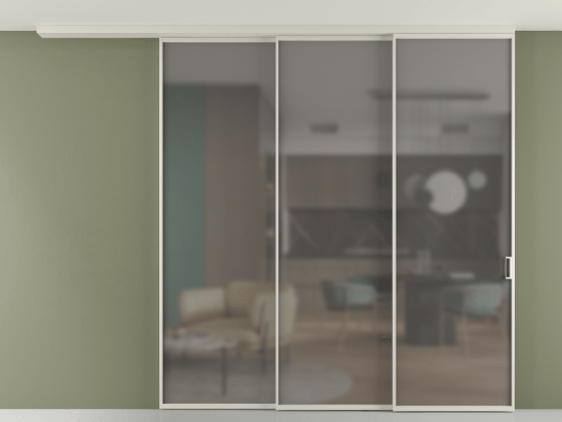 Перегородка Формато вдоль стены на потолок 3 створки с синхронным механизмом АЛПР 040.01 Алюминий облачно-серый Сатинированное серое стекло, триплекс Цена 19920 AZE | Volhovec