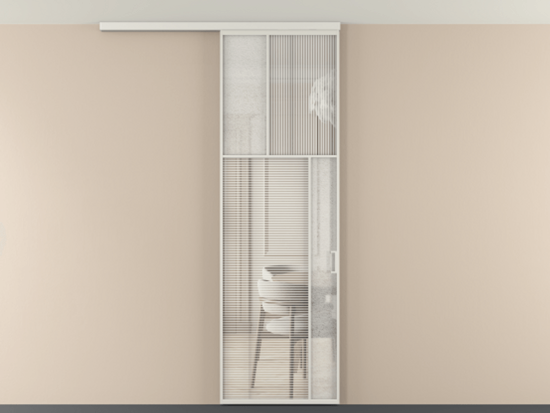 Перегородка Мозаик вдоль стены на потолок 1 створка АЛПР 041.23 Алюминий серый Рифлёное стекло "Дюна", триплекс, 6 мм + Фактурное стекло "Лёд", триплекс Цена 7460 AZE | Volhovec